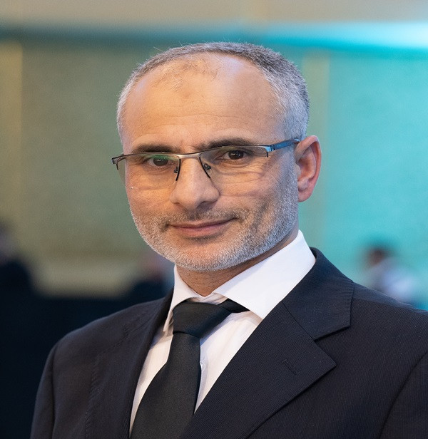 محمد الصادقي - الوجود والماهية بين أبي علي ابن سينا وفخرالدين الرازي